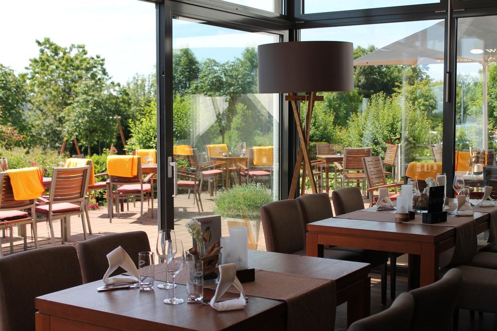 Airport Hotel Paderborn Ahden Ngoại thất bức ảnh